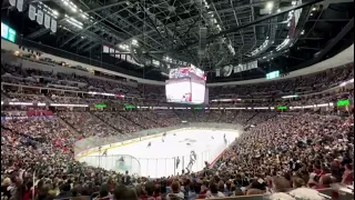 🤩 Colorado fans sing Blink-182's song cool