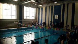 Соревнования по плаванию. 100 метров комплекс. Алина приплыла первая!!!