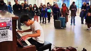 CRAZY Pirates Of The Caribbean - METROSTATION Piano Performance