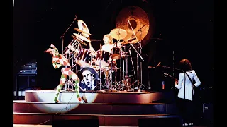 Queen - We Are The Champions, | Live Montage | 1977 - 1986 |