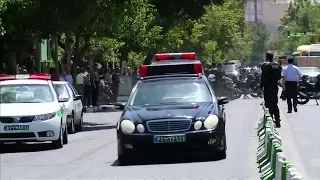 Teheran: Anschläge auf Parlament und Mausoleum | DER SPIEGEL
