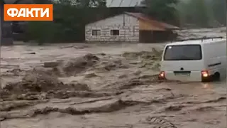 Повінь на Закарпатті 2021. Вода зруйнувала дороги та електромережі