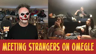 Brad Gosse Reads Funny Books and Covers To Strangers on Omegle