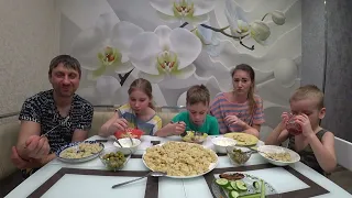 МУКБАНГ ПЕЛЬМЕНИ | MUKBANG DUMPLINGS #dumplings #StepFamily #mukbang