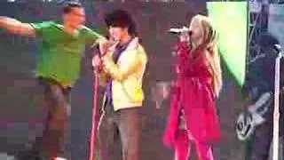 Hannah Montana and Jonas Brothers in concert