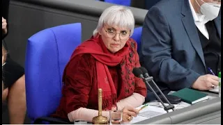 Wegen Ansprache mit „Frau Präsident“: Claudia Roth erteilt AfD-Politiker Ordnungsruf