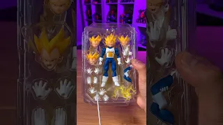 Demoniacal fit Vegeta Super Saiyan unboxing