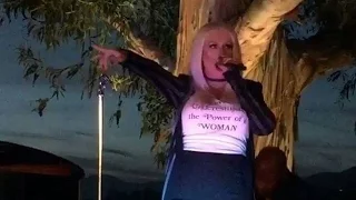 Christina Aguilera D#5 & D6 in "Change" live.