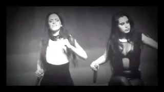 Camren (Camila Cabello and Lauren Jauregui) - I can see my baby swinging