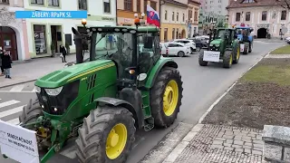 V Starej Ľubovni protestovali desiatky farmárov