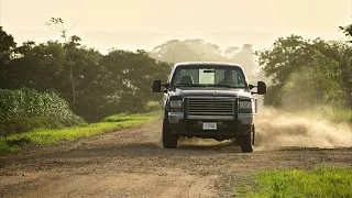 A car on a dirt road/ Samochód na polnej drodze SOUND EFFECTS