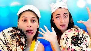 Ayşe ve Sevcan gözleri kapalı pasta yapma challenge! Komik video