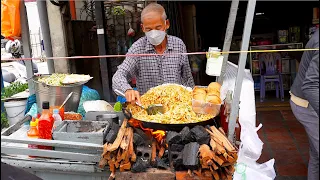 Standing No Rest & Always Thanks All Customers | Hardworking 75 Years Old Grandpa Famous Noodle