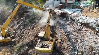 Amazing Video Working Power Strong Machinery Two Excavator Crashed Old Building