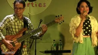 Andien ft. Indro Hardjodikoro - Milikmu Selalu @ Jazz Spot 17/06/13 [HD]