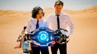 The Ultimate Weapon In The Universe | Men in Black: International (Chris Hemsworth, Tessa Thompson)