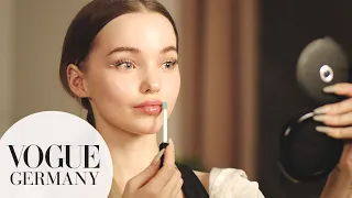 Dove Camerons Schritt-für-Schritt-Anleitung für taufrische Haut | My Beauty Tips | VOGUE Germany