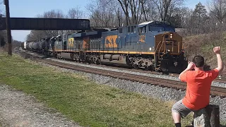 csx M332 mixed freight train featuring @TheOldMainGuy