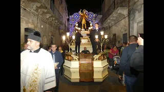 Palazzolo Acreide, Festa San Michele 2022: esibizione sbandieratori e inizio processione serale