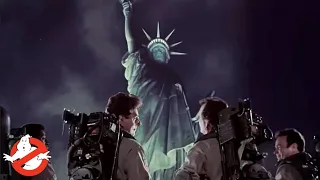 Taking Lady Liberty for a Spin | Ghostbusters II | Ghostbusters