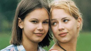 Show Me Love (1998) lesbian clip - Agnes x Elin 同窗之爱 Rebecka Liljeberg x Alexandra Dahlström 瑞典电影 HE