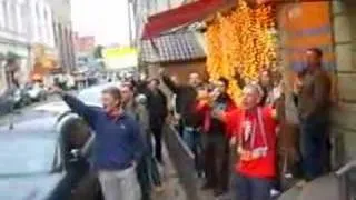 Moscow 2008 Utd fans sing