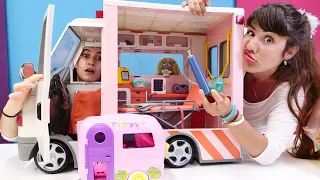 Kız oyunları. Ayşe ve Ümit LOL Bebek için kamp aracı satmaya çalışıyorlar. Eğlenceli video.