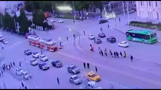 В Екатеринбурге на площади 1905 года трамвай сбил женщину