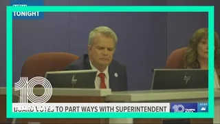 School board votes 4-1 to accept separation agreement with Sarasota superintendent