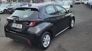 211WH138 TOYOTA YARIS HYBRID LUNA