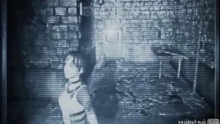 Resident Evil Zero (2002) - Cutscenes: Observando Rebecca I / Watching Rebecca I