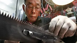 Handmade Saw Making Process by 80 Years Old Man with 62 Years of Experience