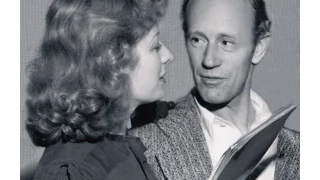 Greer Garson and Leslie Howard in a scene from "Goodbye Mr. Chips"