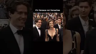 elizabeth hurley wearing ‘that’ versace dress at the movie premiere in 1994 🤩🤍