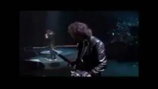 Ozzy Osbourne interpreta "Ai se eu te pego" de Michel Teló