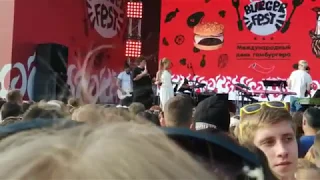 ЕВГЕНИЙ КУЛИК/ АЛЛА МИХЕЕВА/ ВЕДУЩИЕ ФЕСТИВАЛЯ "BURGER FEST"