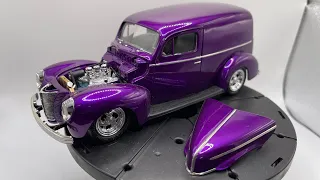 AMT 1940 Ford Sedan Delivery - Model Car