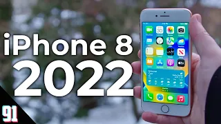 Using the iPhone 8 in 2023 - Review