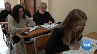 Learning Turkish Puts Ukrainians, Russians in Same Classroom | VOANews