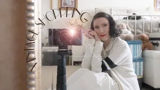 Rainy Sunday Vintage Shopping and Testing Out My New Vlogging Camera | Carolina Pinglo