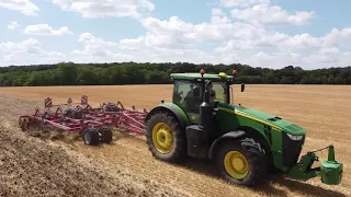 John Deere 8320 R + Horsch Terrano -Talajlazítás