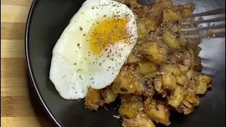 Italian Version Of Corn Beef With Potatoes And Eggs Recipe/#easy recipe