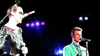 Under Pressure - David Bowie - Queen - Annie Lennox