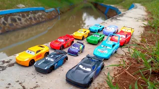 Looking For Disney Pixar Cars Lightning Mcqueen, Jackson Storm, Cruz Ramirez, JD Mcpillar, Fabulous