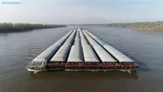 The BIG Towboat M/V AMERICAN HERITAGE Pushing 42 Barges Northbound Mississippi River @ Kimmswick Mo