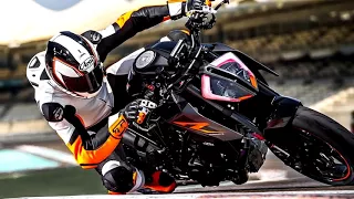 2017 KTM 1290 Super Duke R The wheelie king!