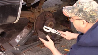 K5 Chevy Blazer - Replacing Rear Drum Brakes for The Big Dummy - Video 1 of 3