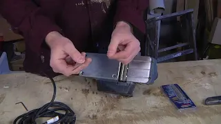 How to Change the Blades on a Handheld Power Planer