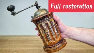 Italian coffee grinder full restoration antique