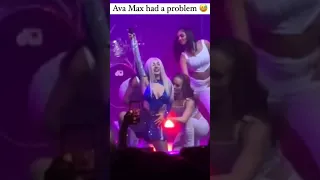 Ava Max 'On Tour FINALLY' dress malfunction (skirt fell off)😂